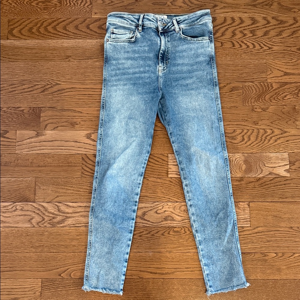 Free people high-rise stretch, frayed bottom, skinny jeans